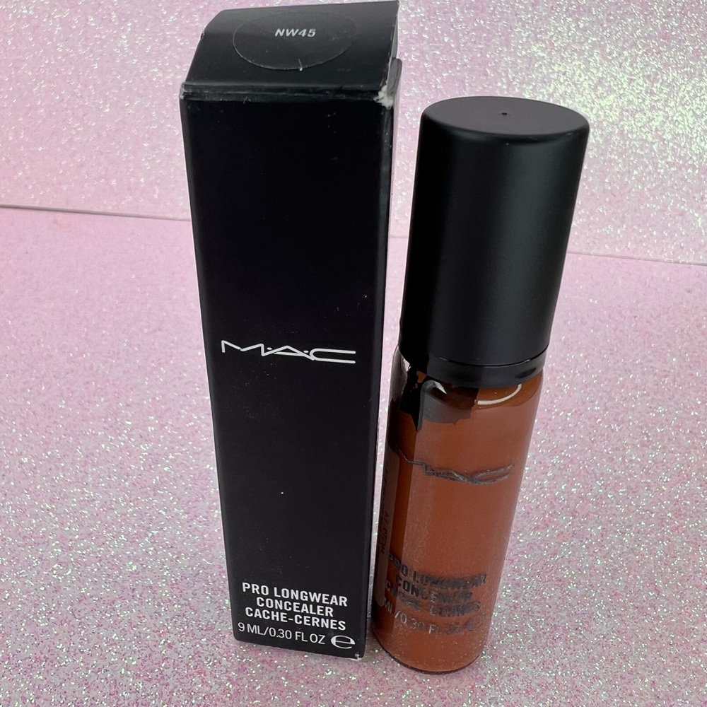 MacCosmetics, NW45 Prolong wear concealer